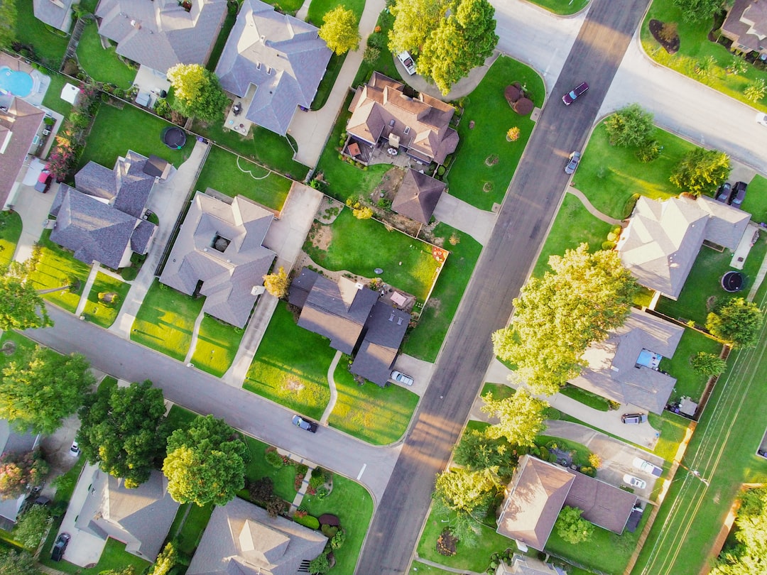 3 Questions to Ask When Hiring Community Association Managers in Fort Bend, Texas